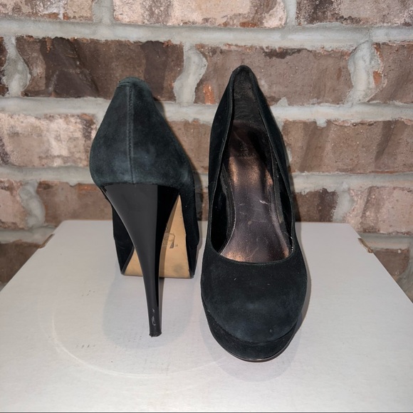 5in Black Heels - Picture 3 of 10